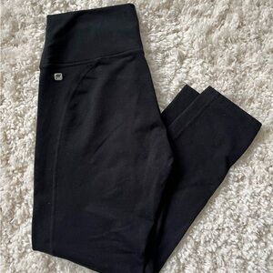 Black Fabletics capri leggings